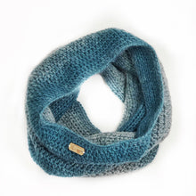 Load image into Gallery viewer, fall for nyc cowl