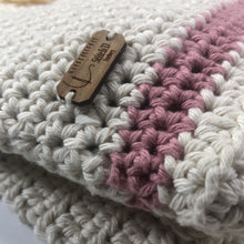 Load image into Gallery viewer, mochila crochet backpack