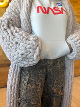 Load image into Gallery viewer, Chunky Blanket Duster (truffle)